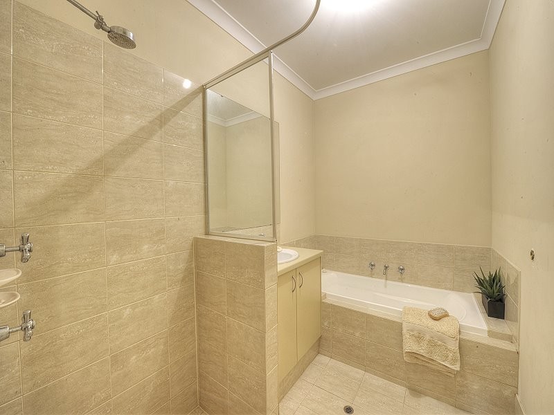 7 Pacifica Way, Dudley Park WA 6210