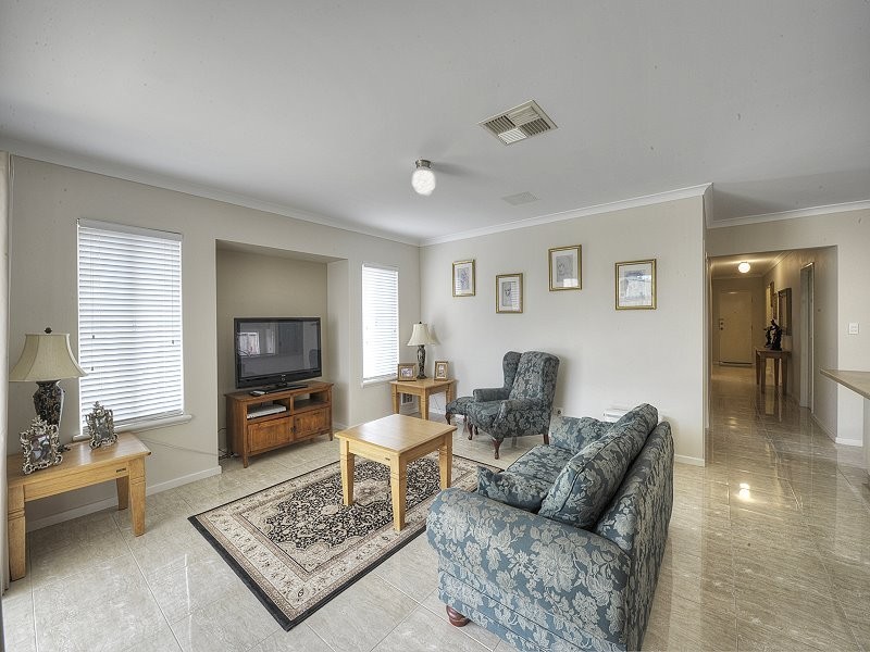 7 Pacifica Way, Dudley Park WA 6210