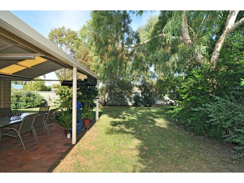 6 Ferndown Retreat, Meadow Springs WA 6210