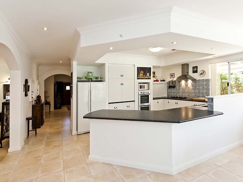 4 Mileura Street, Golden Bay WA 6174