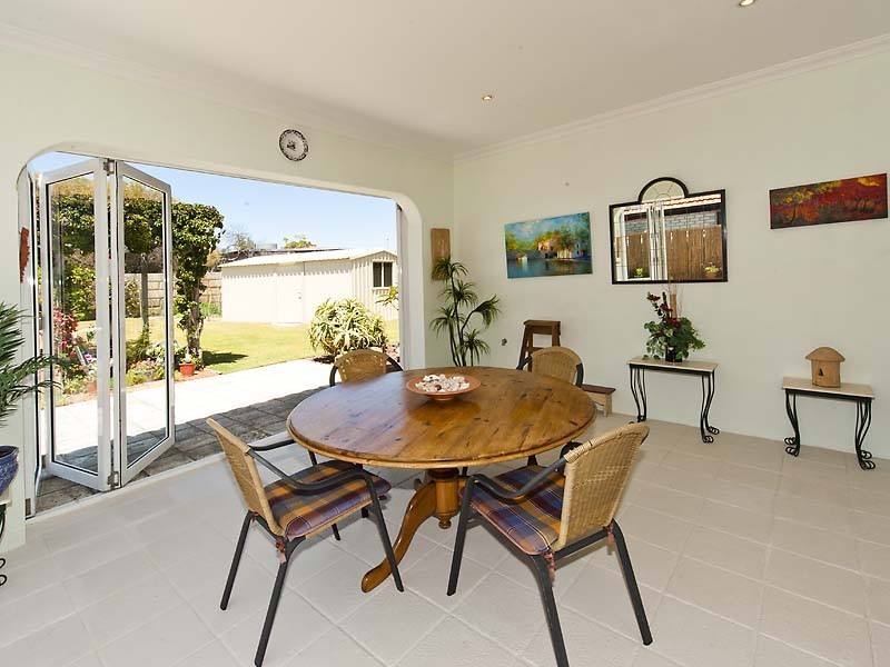 4 Mileura Street, Golden Bay WA 6174