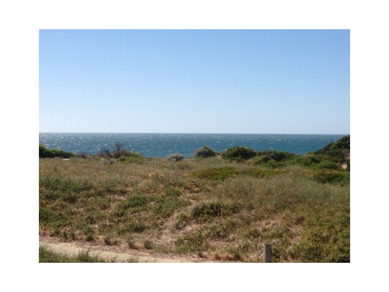 48 Boardwalk Boulevard, Halls Head WA 6210