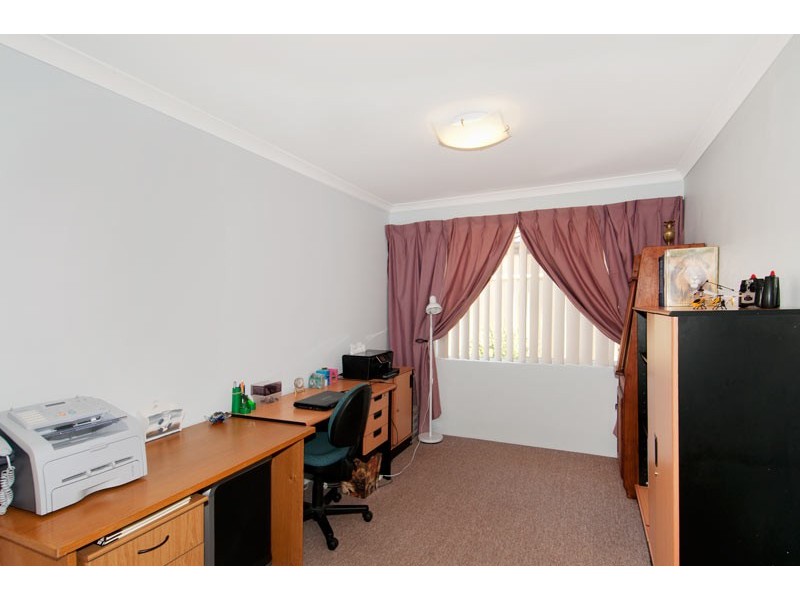 5 Chalice Rise, Lakelands WA 6180