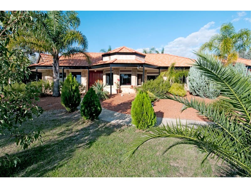 17 Serene Place, Barragup WA 6209