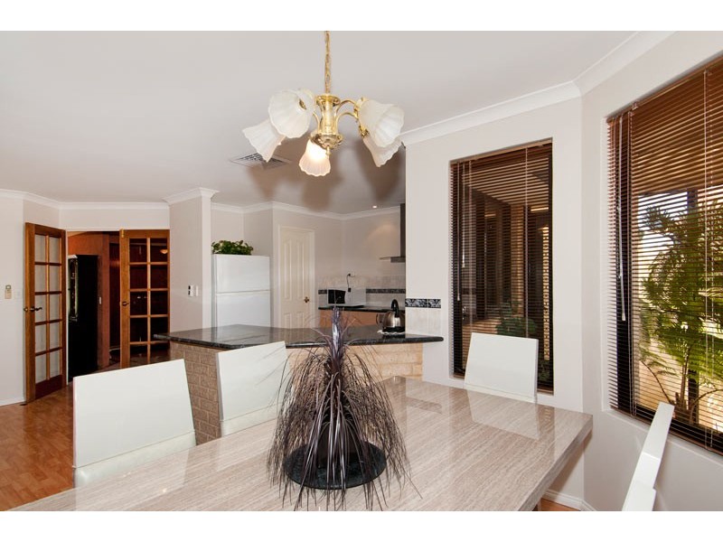 17 Serene Place, Barragup WA 6209