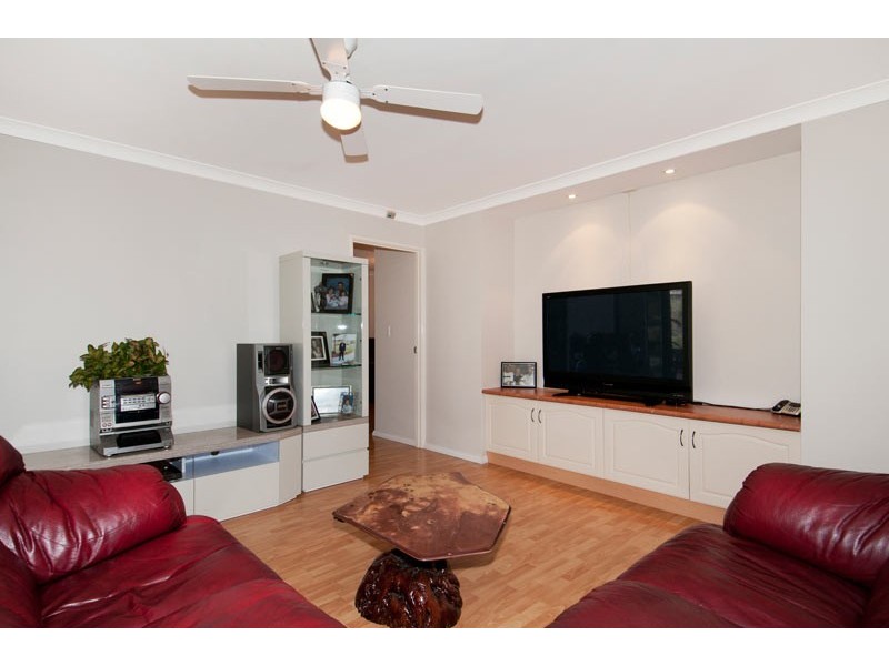 17 Serene Place, Barragup WA 6209