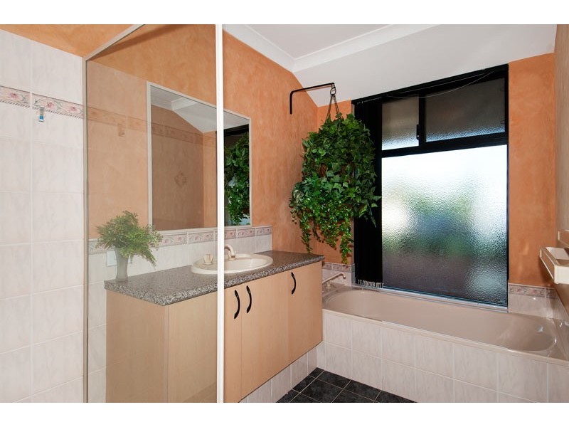 17 Serene Place, Barragup WA 6209