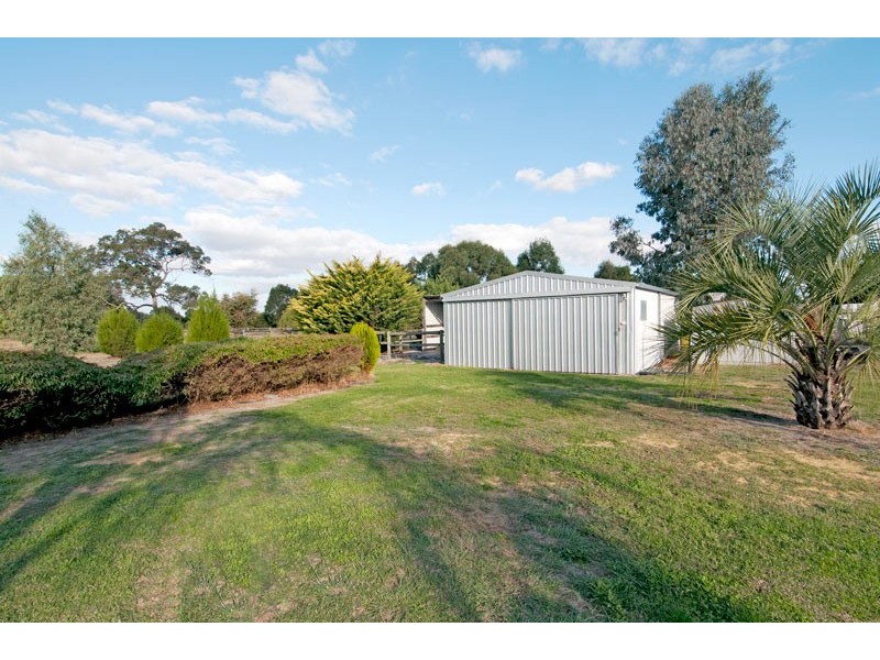 17 Serene Place, Barragup WA 6209