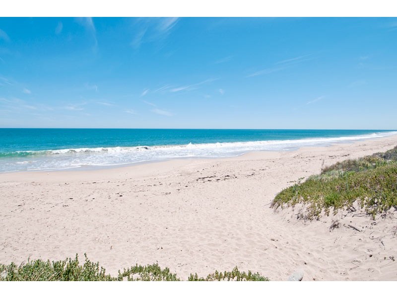 2 Atwick Court, Madora Bay WA 6210