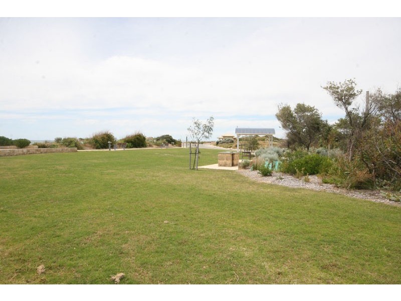 8 Vanessa Road, Falcon WA 6210