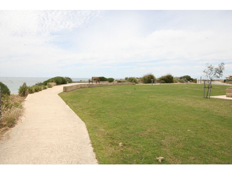 8 Vanessa Road, Falcon WA 6210