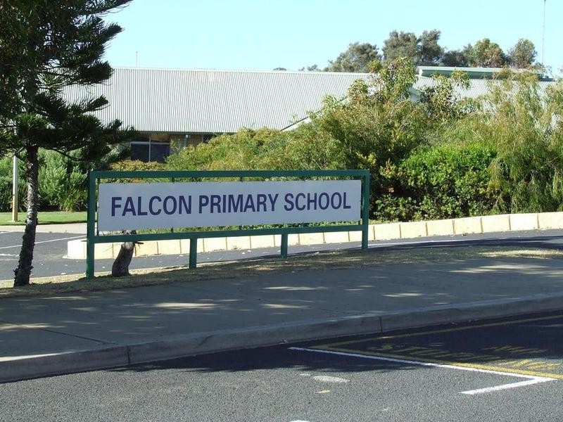 8 Vanessa Road, Falcon WA 6210