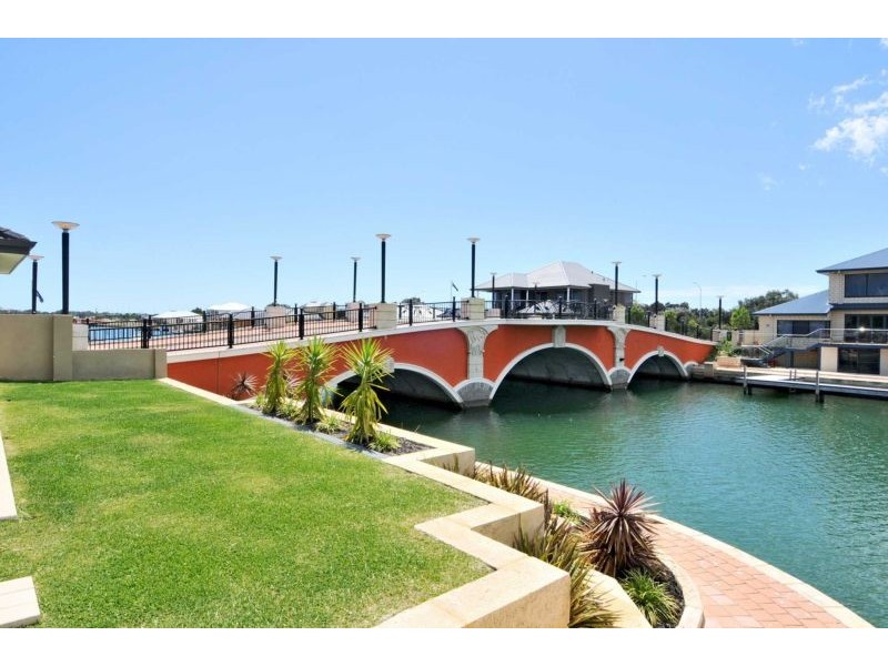 1 Gael Place, Dudley Park WA 6210