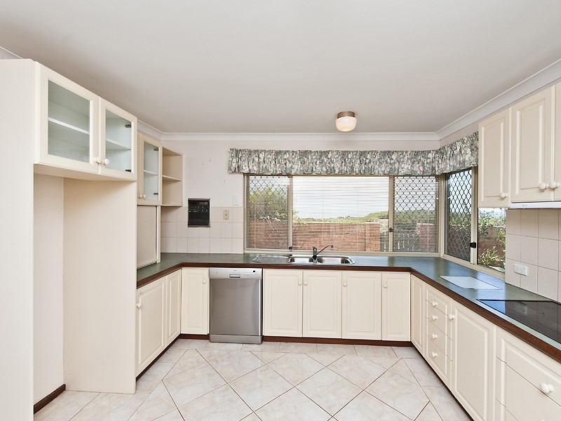 1/7 Rocklea Place, Silver Sands WA 6210