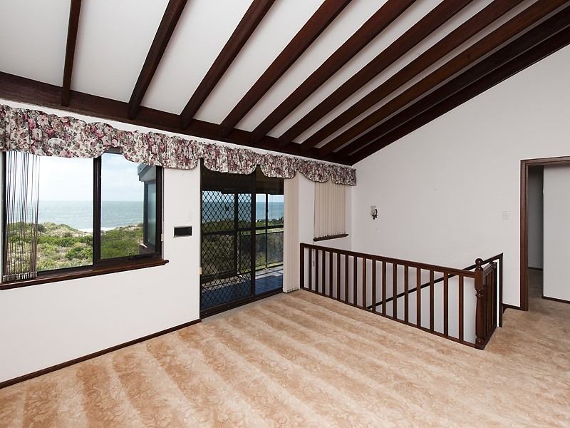 1/7 Rocklea Place, Silver Sands WA 6210