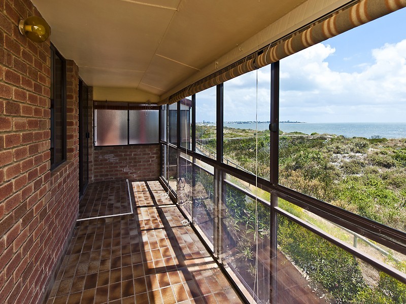 1/7 Rocklea Place, Silver Sands WA 6210
