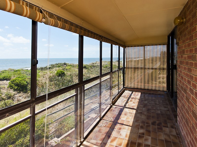 1/7 Rocklea Place, Silver Sands WA 6210