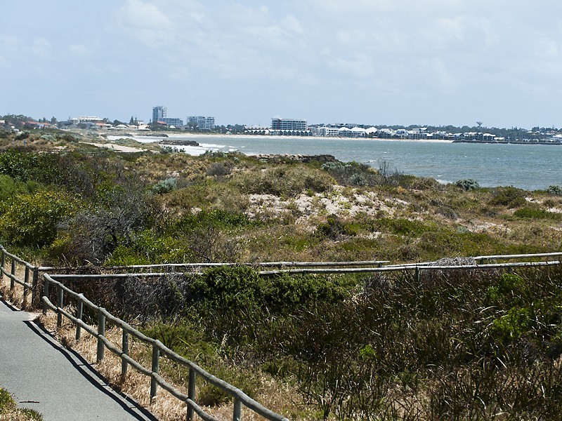 1/7 Rocklea Place, Silver Sands WA 6210