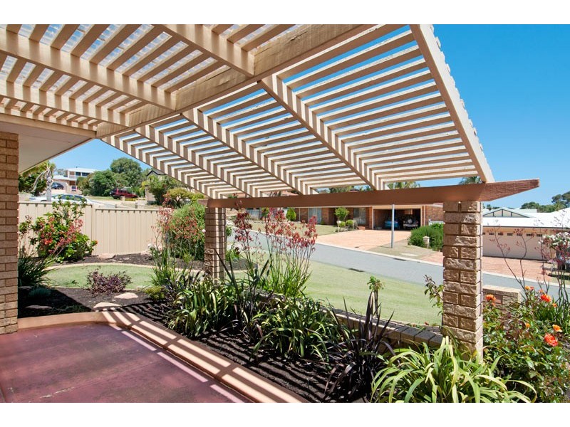 1/12 Kestral Close, Halls Head WA 6210