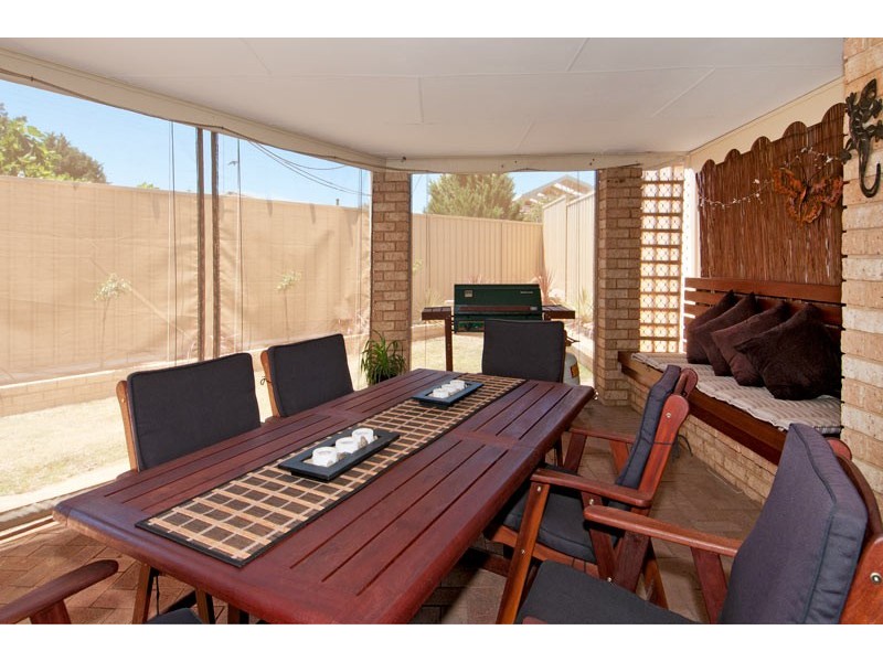 1/12 Kestral Close, Halls Head WA 6210