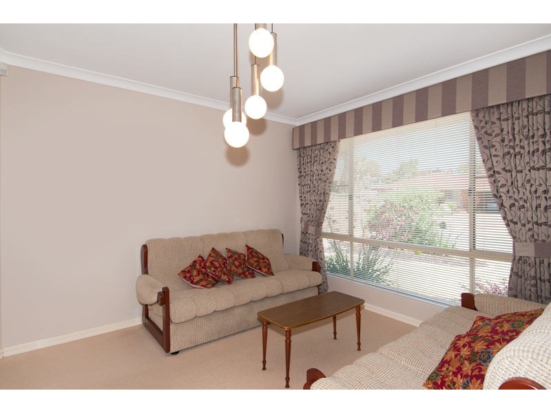 1/12 Kestral Close, Halls Head WA 6210