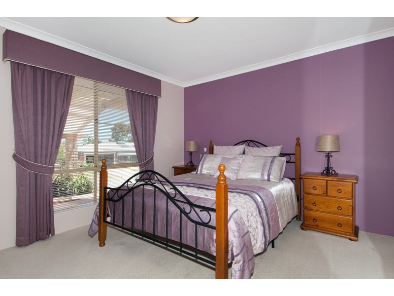 1/12 Kestral Close, Halls Head WA 6210