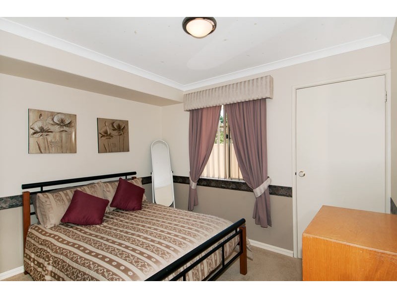 1/12 Kestral Close, Halls Head WA 6210