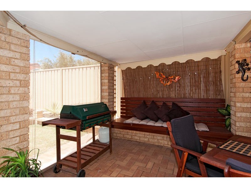 1/12 Kestral Close, Halls Head WA 6210