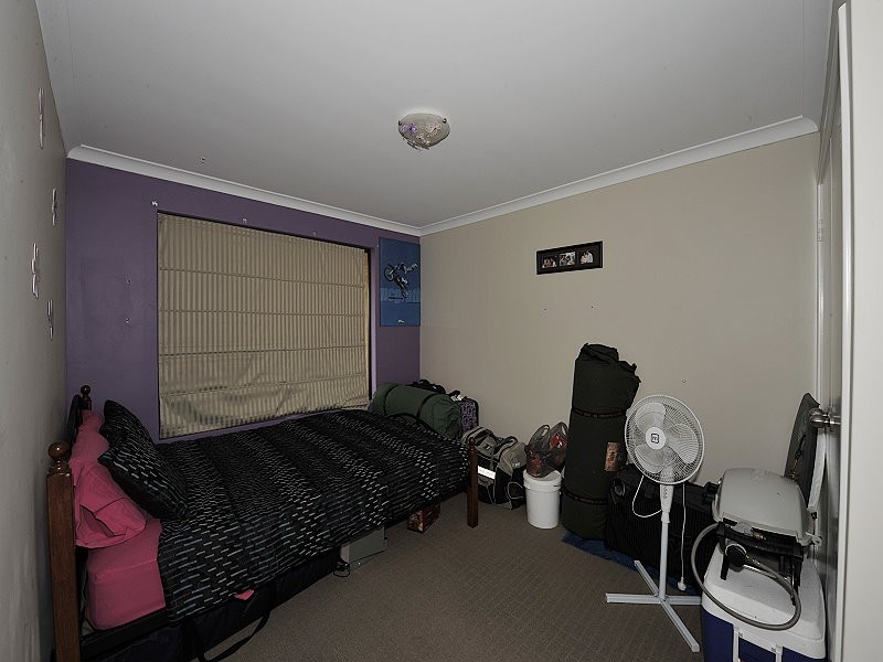 19 Marsdenia Road, Halls Head WA 6210
