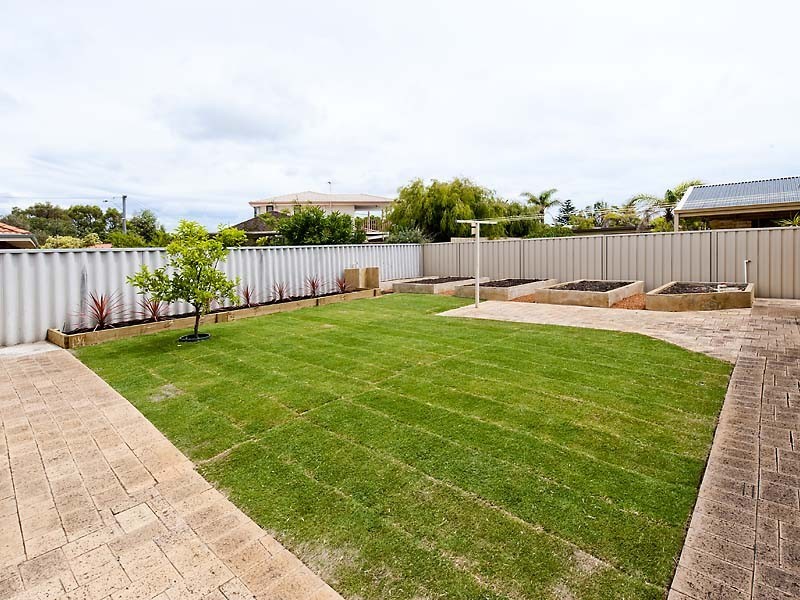 11 Jannali Way, San Remo WA 6210