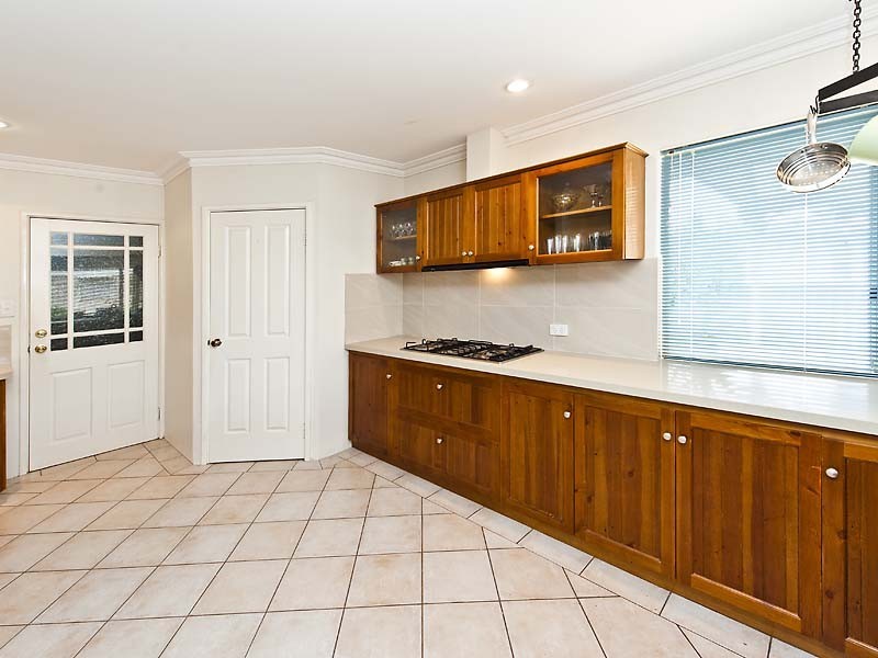 11 Jannali Way, San Remo WA 6210