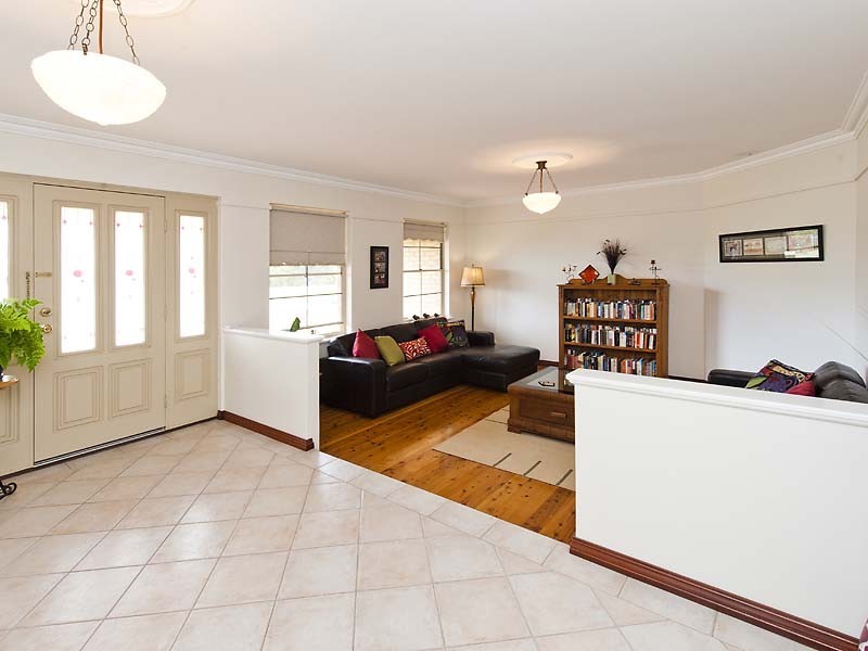 11 Jannali Way, San Remo WA 6210