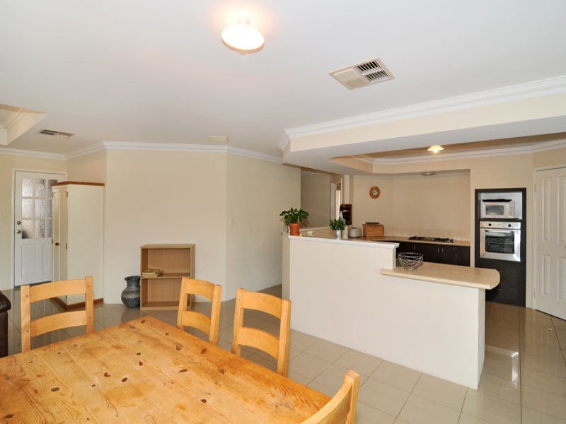 12 Quandong Parkway, Halls Head WA 6210