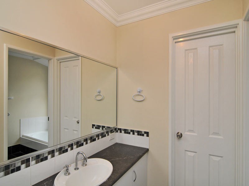 12 Quandong Parkway, Halls Head WA 6210