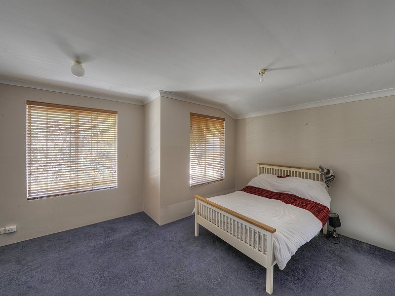 25 Bethel Corner, Halls Head WA 6210