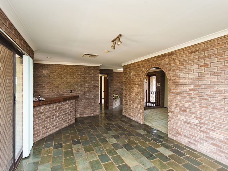 2 Lefroy Street, Mandurah WA 6210