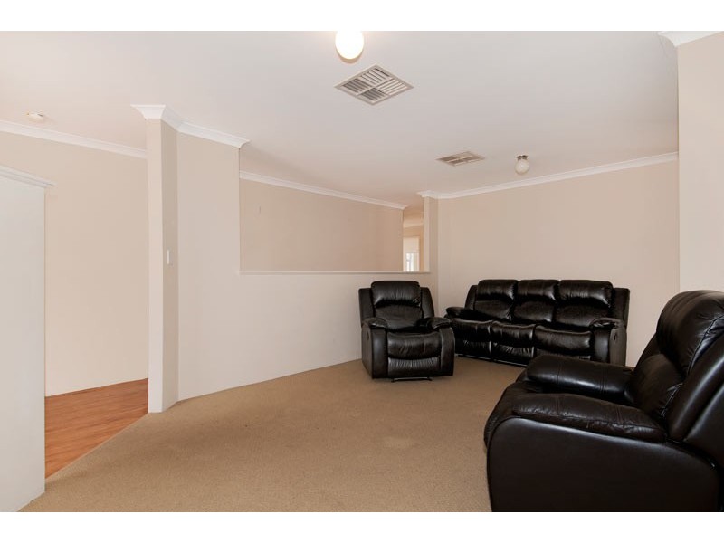 30 Aldenham Heights, Halls Head WA 6210