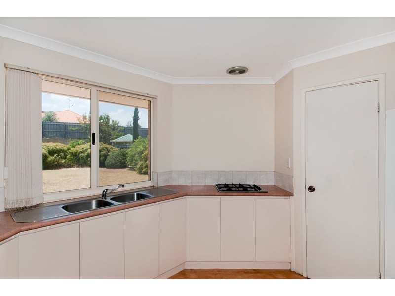 30 Aldenham Heights, Halls Head WA 6210