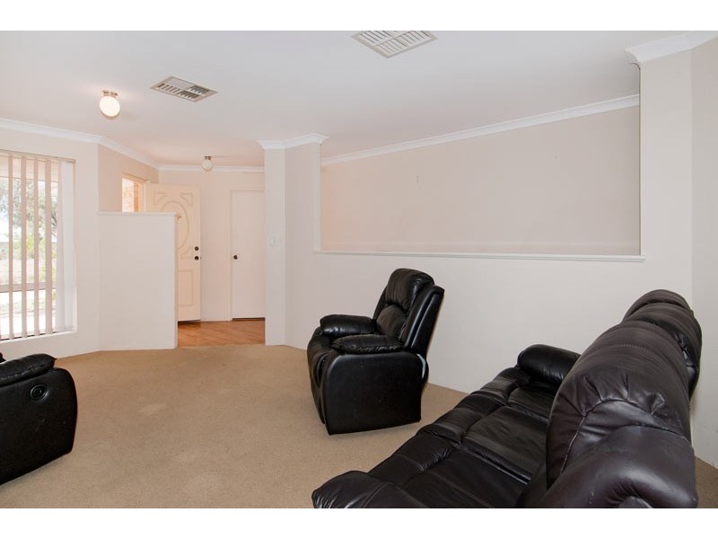 30 Aldenham Heights, Halls Head WA 6210