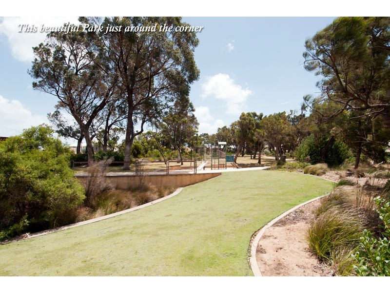 30 Aldenham Heights, Halls Head WA 6210