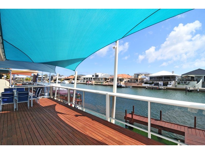 13 Starfire Close, Halls Head WA 6210