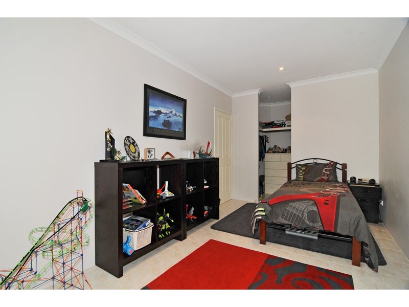 13 Starfire Close, Halls Head WA 6210