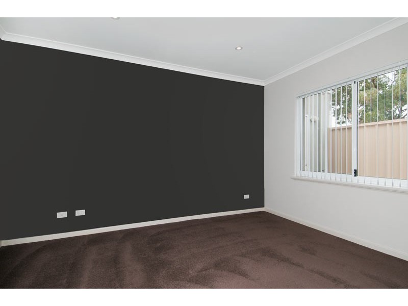 2 Illyarrie Avenue, Falcon WA 6210
