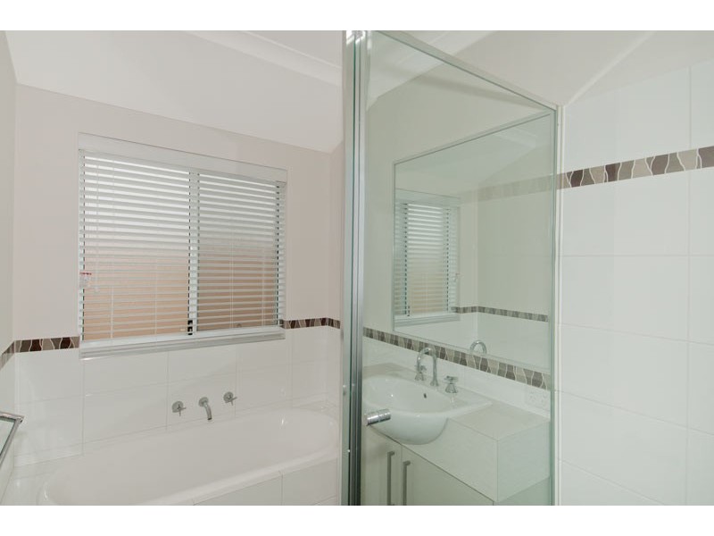 2 Illyarrie Avenue, Falcon WA 6210