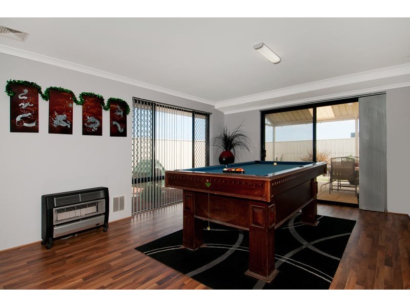 22 Highcliffe Circle, Lakelands WA 6180