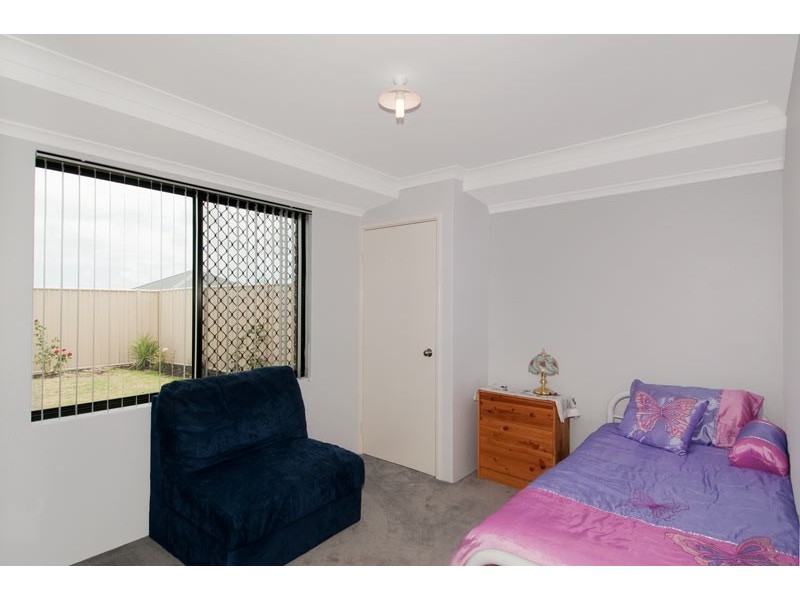 22 Highcliffe Circle, Lakelands WA 6180