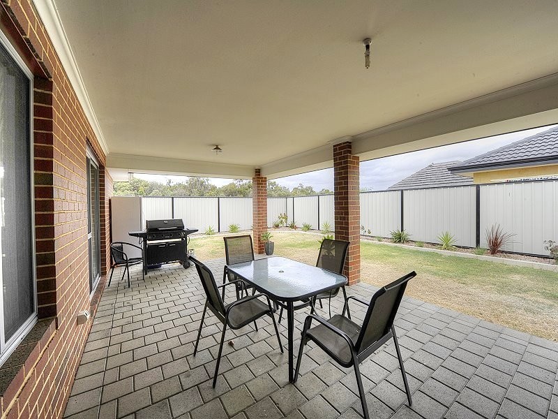 1 Eglinton Terrace, Dudley Park WA 6210