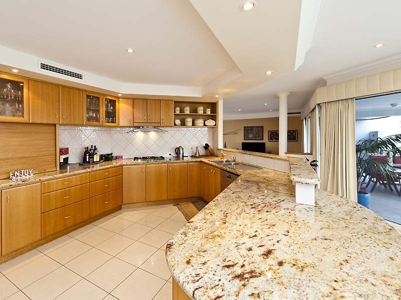 9 Santavea Mews, Halls Head WA 6210