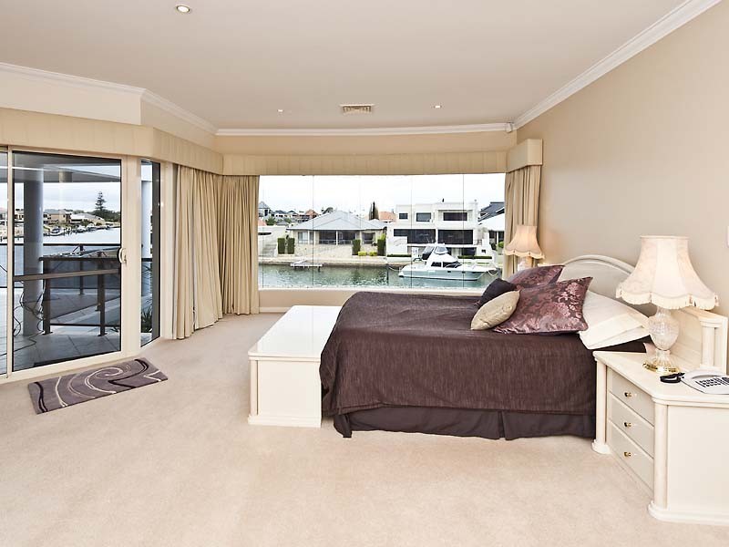 9 Santavea Mews, Halls Head WA 6210
