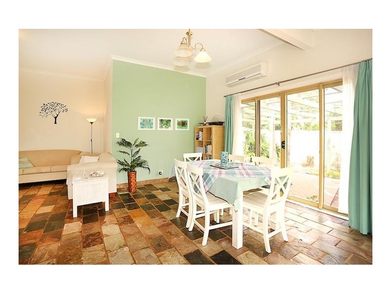 4 Marlborough Close, Greenfields WA 6210